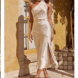 Selfie Leslie satin dress